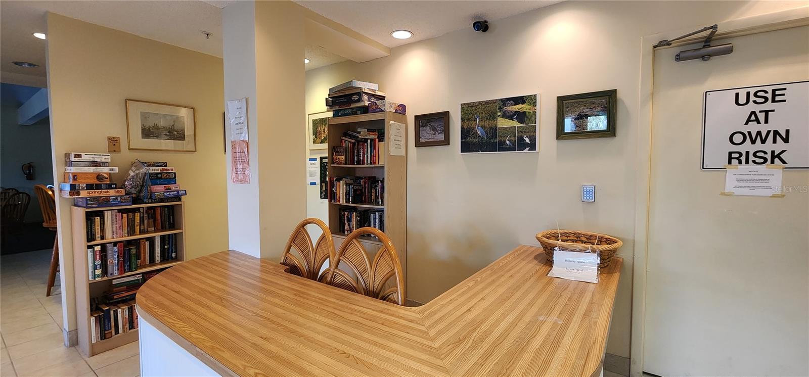 WANDER RESIDENCES OF TIERRA VERDE - Residential Lease