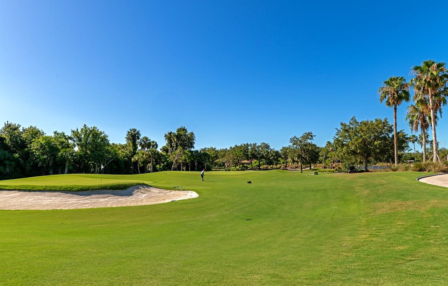 RIVER STRAND GOLF AND COUNTRY CLUB - Residential