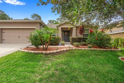 Photo of 218 Wellington Woods Avenue, Deland, FL 32724 (MLS # V4943077) Photo of 218 Wellington Woods Avenue, Deland, FL 32724 (MLS # V4943077)