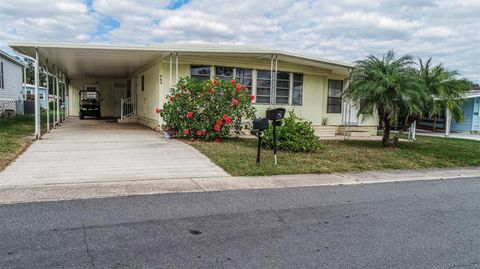 A home in LAKELAND