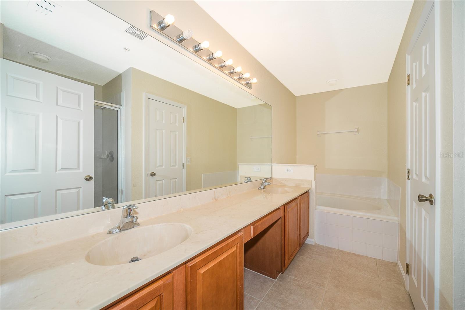 AVALON LAKES PH 03 VILLAGE A & B - Residential