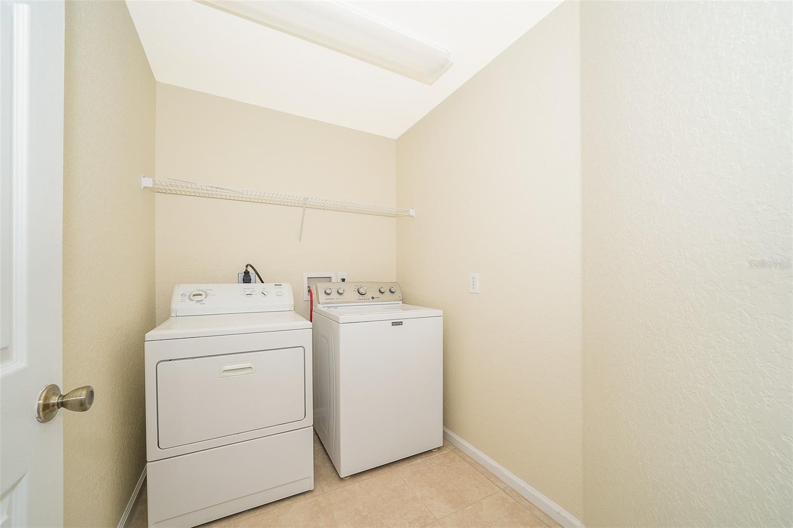 AVALON LAKES PH 03 VILLAGE A & B - Residential