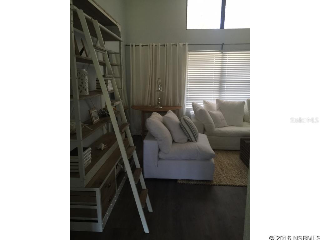 Riverwalk Condo - Residential