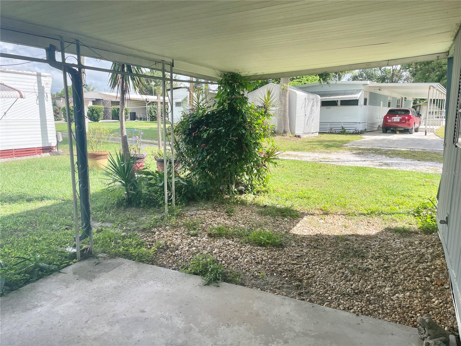 FLORIDA TRAILER ESTATES - Residential
