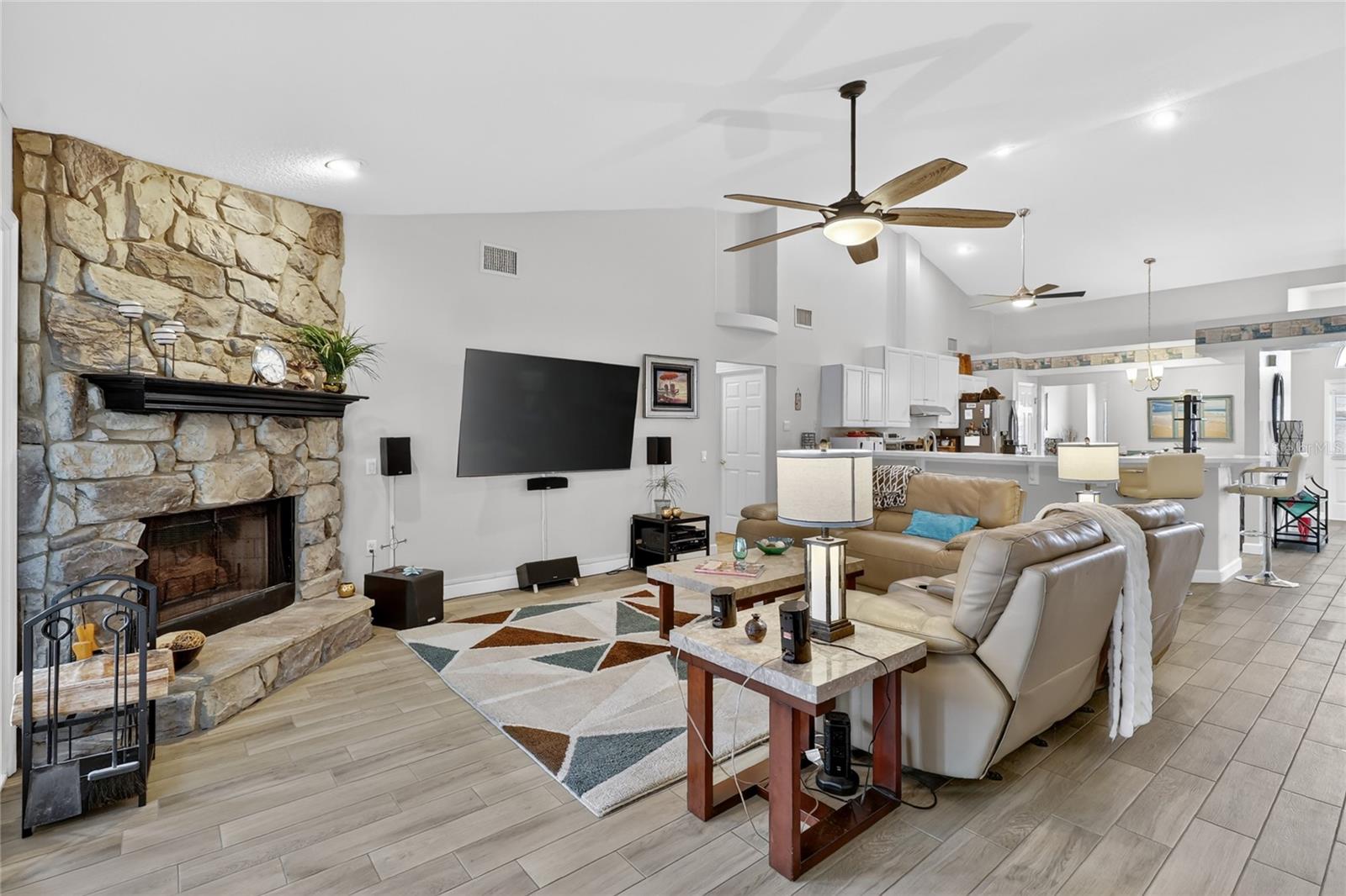 OVERLOOK ESTATES - Residential