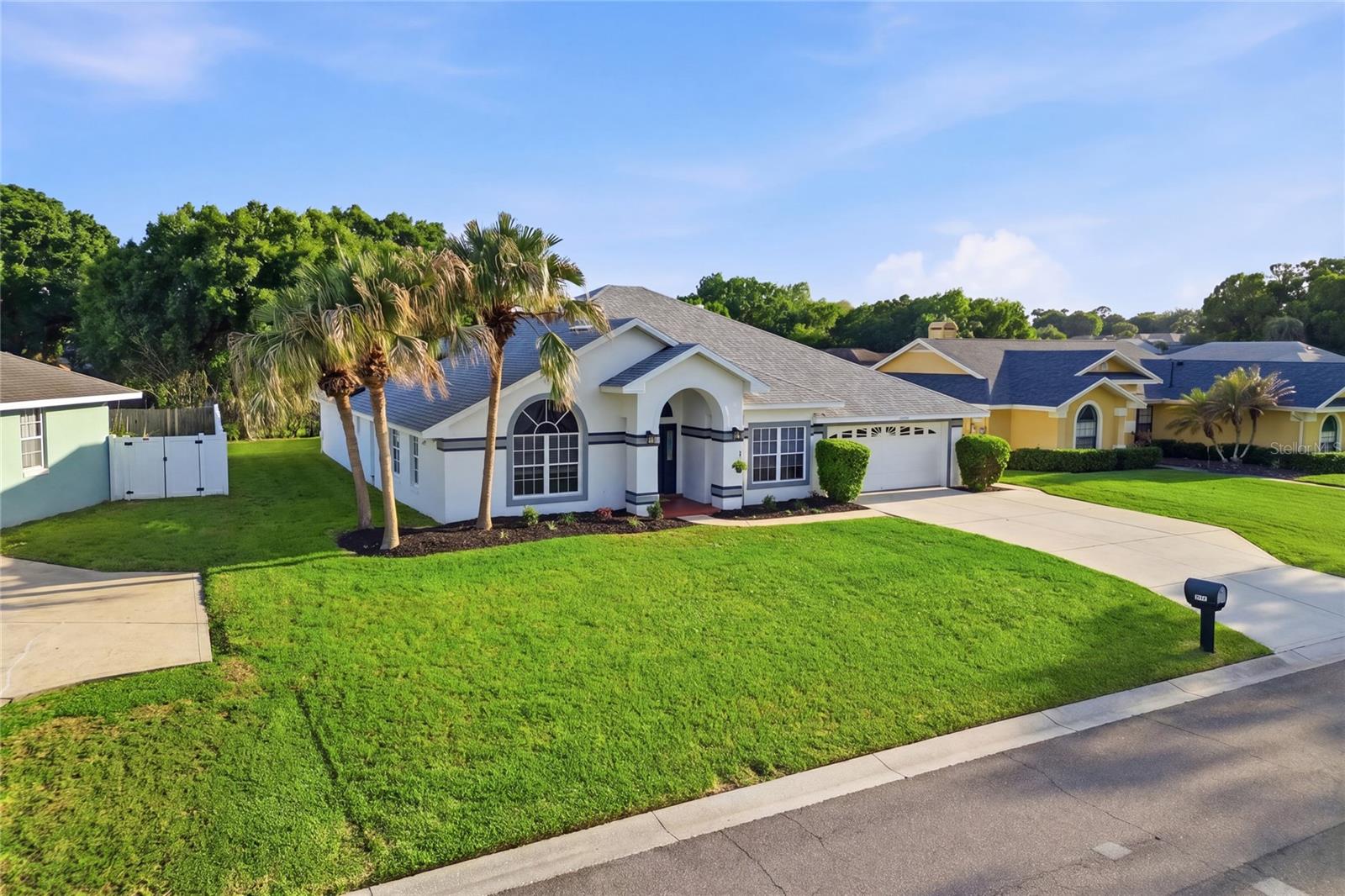 OVERLOOK ESTATES - Residential