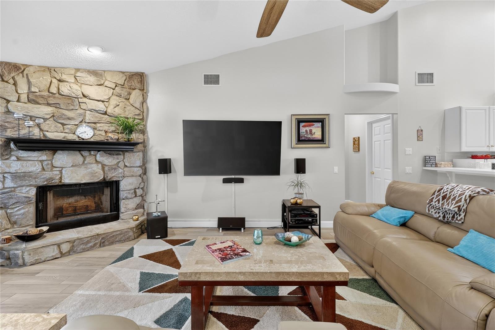 OVERLOOK ESTATES - Residential