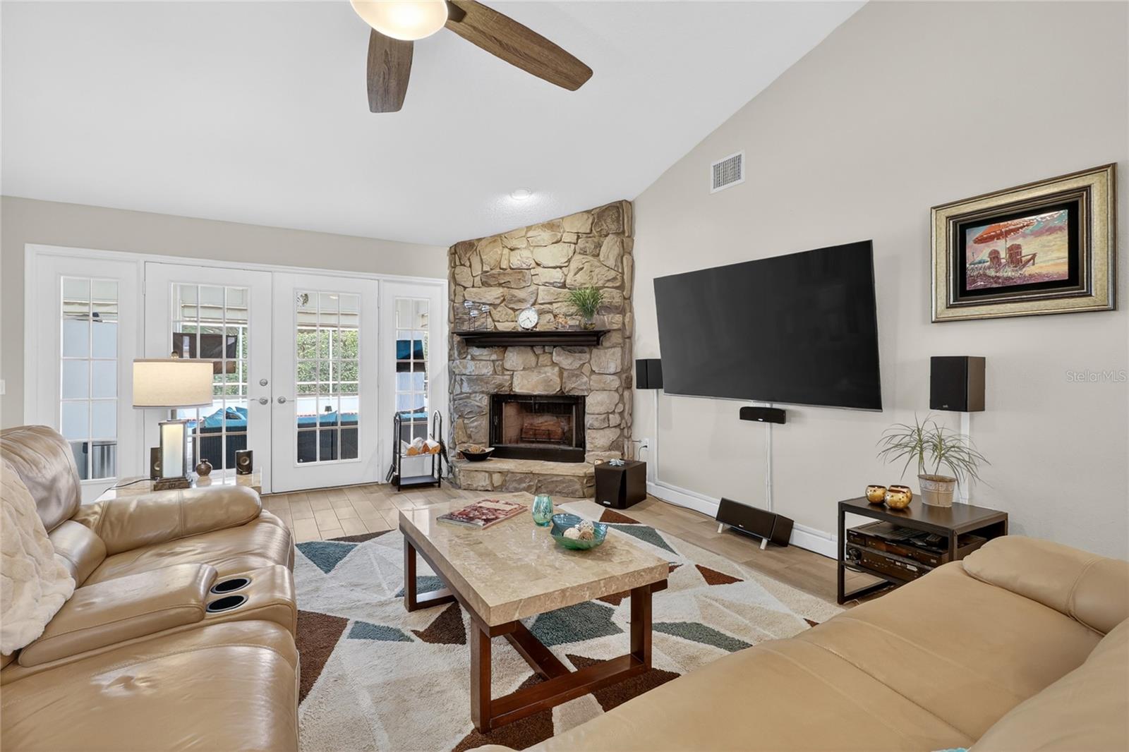 OVERLOOK ESTATES - Residential