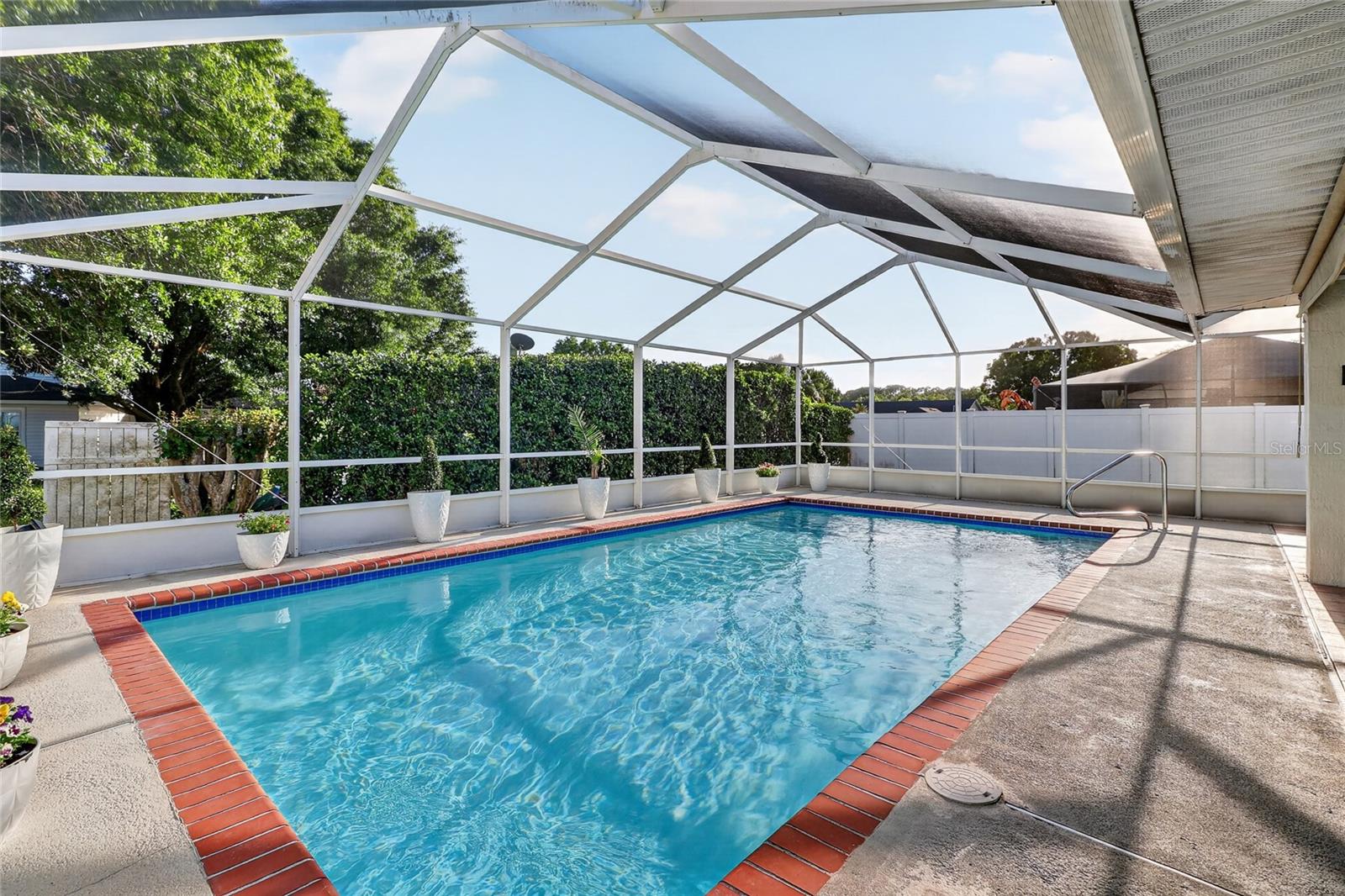 OVERLOOK ESTATES - Residential