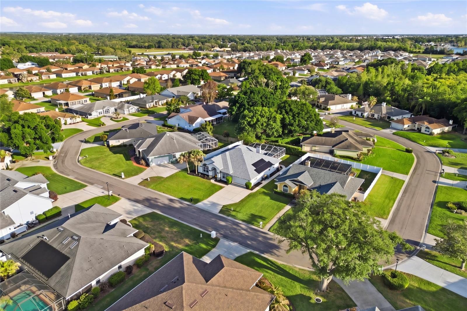 OVERLOOK ESTATES - Residential