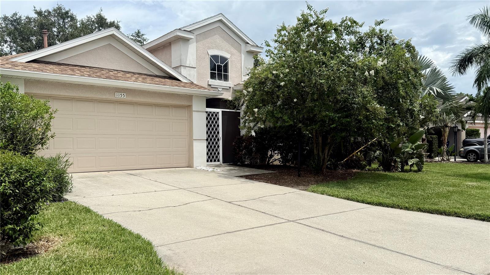Welcome to this 2-bedroom, 2-bath open spacious home with den/office, perfect for working from home or hosting guests. Enjoy a well-designed split floor plan featuring a formal living and dining room, along with a bright and open family room/kitchen combo that’s ideal for entertaining. The kitchen boasts stainless steel appliances, a gas stove, and plenty of cabinet and counter space.
Luxury vinyl flooring runs throughout the main living areas, and a screened-in lanai offers a peaceful spot to relax with your morning coffee. Just a short walk away, you'll find the heated community pool and clubhouse, where you can take in 18 holes on the Links at Greenfield Plantation golf course.
Located close to Lakewood Ranch, top-rated schools, shopping, restaurants, and only 23 minutes from the soft sands of Anna Maria Island. With quick access to I-75, Downtown Sarasota, and both Tampa and Sarasota Airports, you’re right in the heart of it all.
Worry-free living! Lawn care—including mowing, watering, and bush/tree trimming—is included in the rent. This low-maintenance home in one of Manatee County’s most desirable and affordable communities is the perfect choice.
