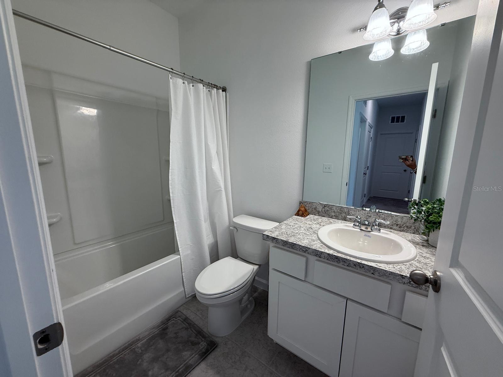 MABEL PLACE - Residential Lease