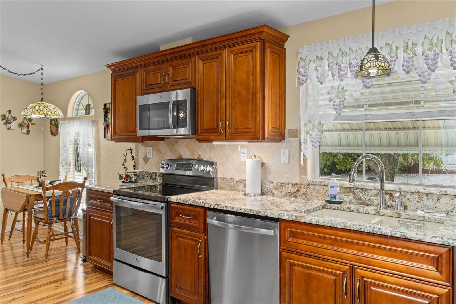 BROOKRIDGE COMM - Residential