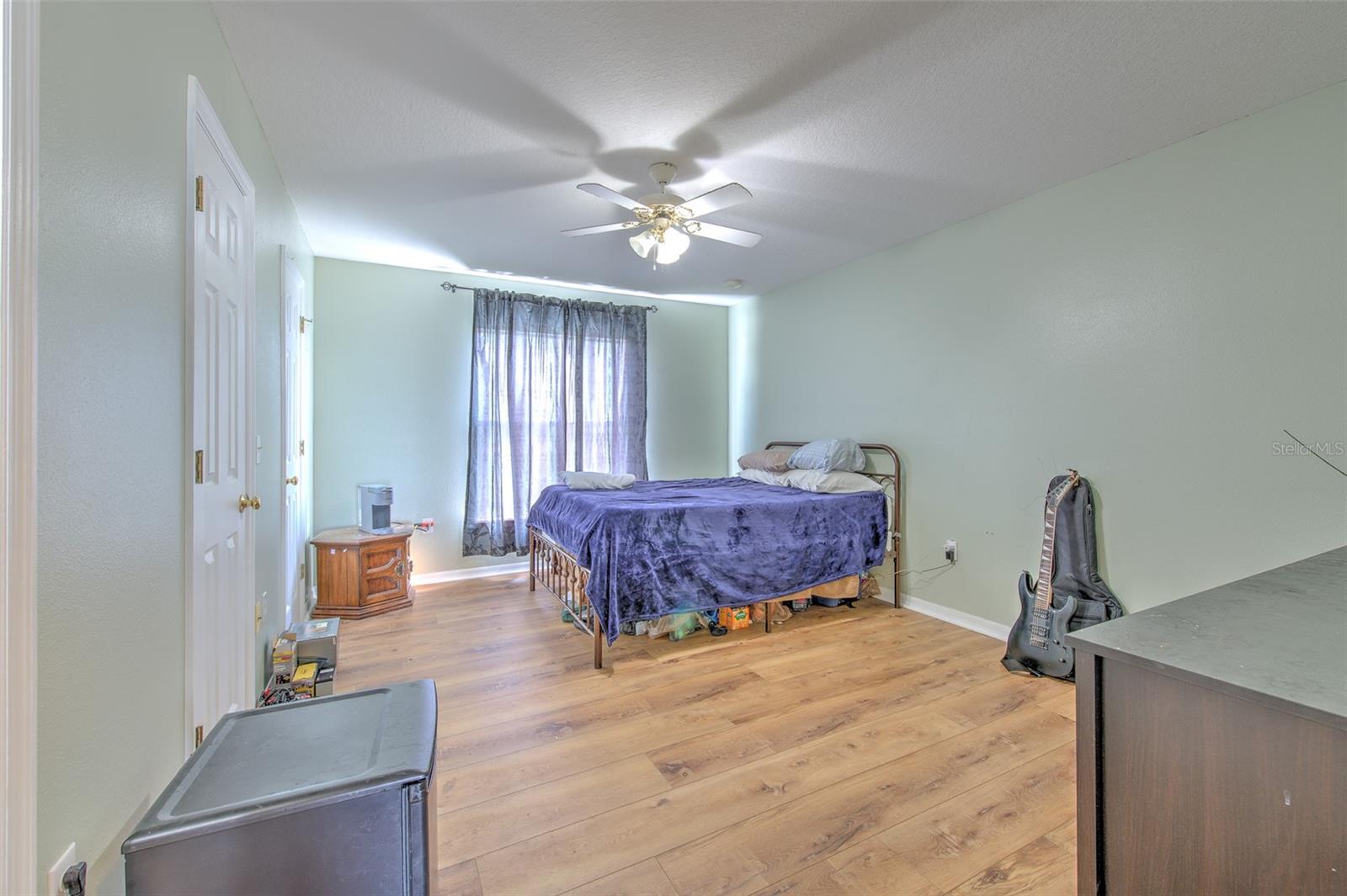 LAKE MEADOWS - Residential
