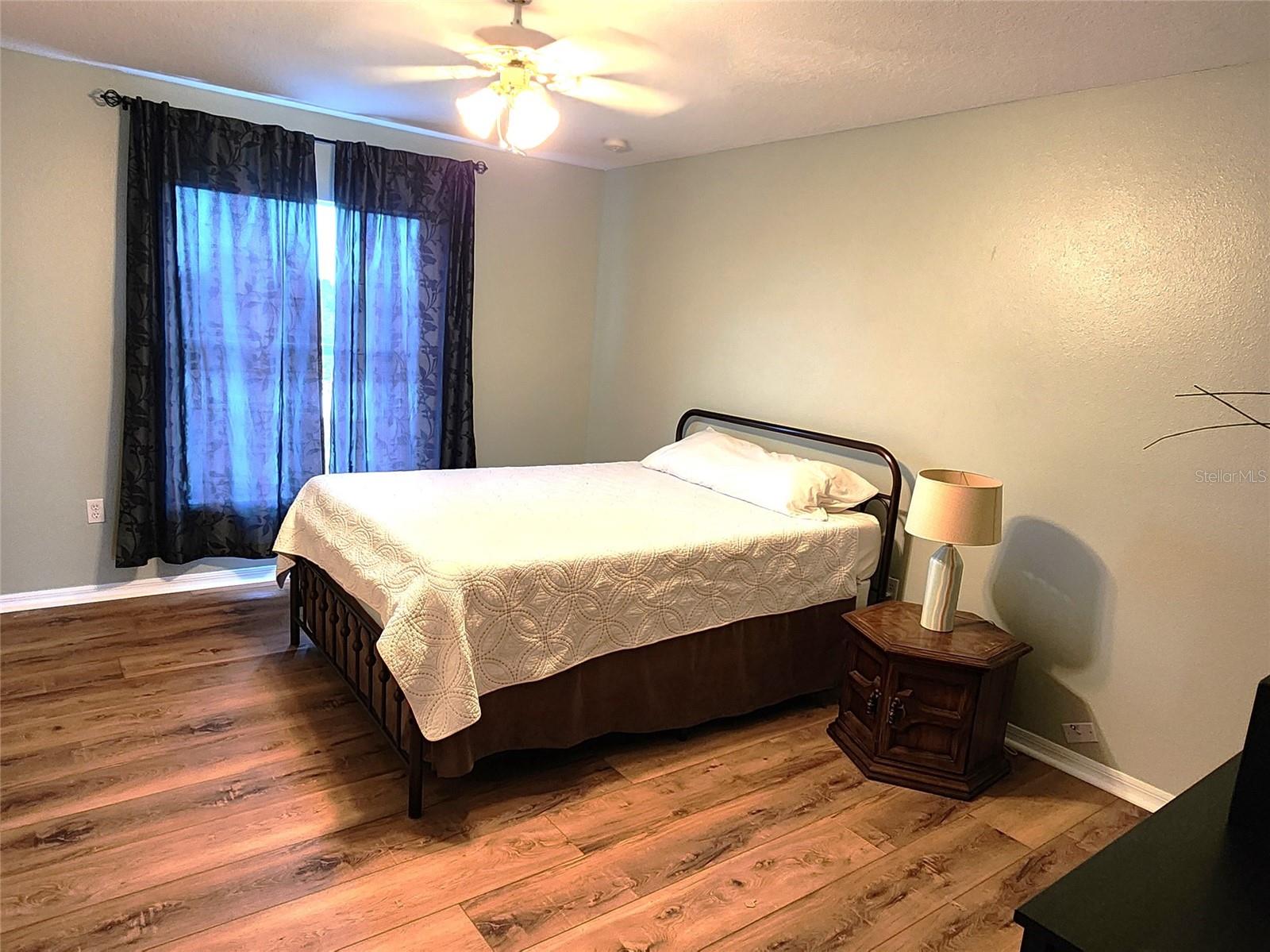 LAKE MEADOWS - Residential
