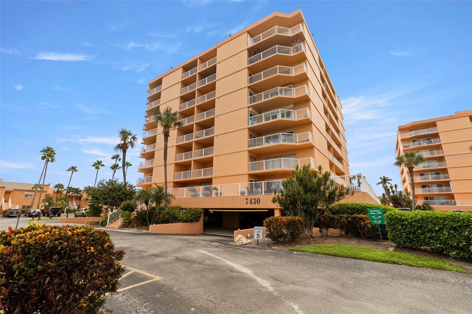 7430 SUNSHINE SKYWAY LANE S 605