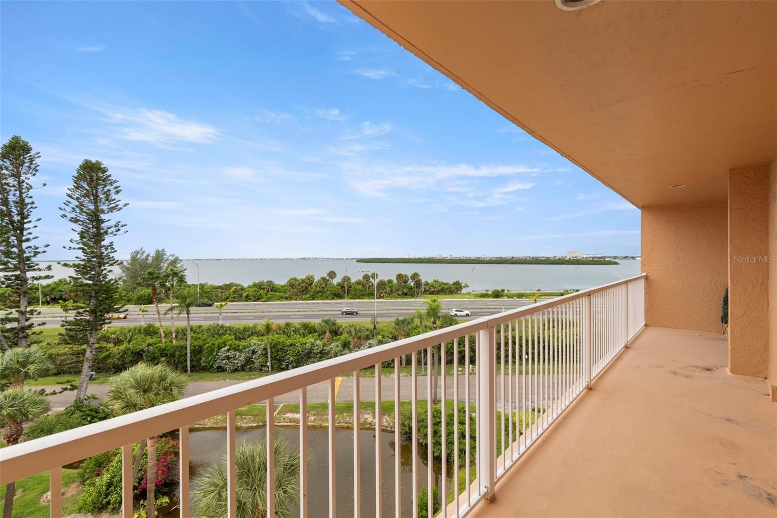 7430 SUNSHINE SKYWAY LANE S 605