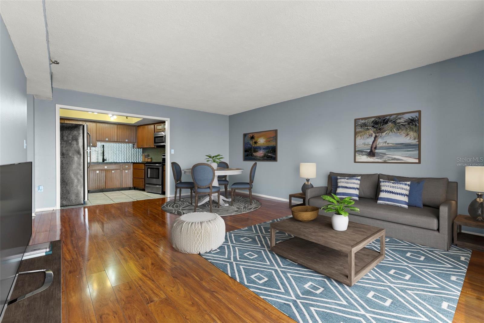 7430 SUNSHINE SKYWAY LANE S 605