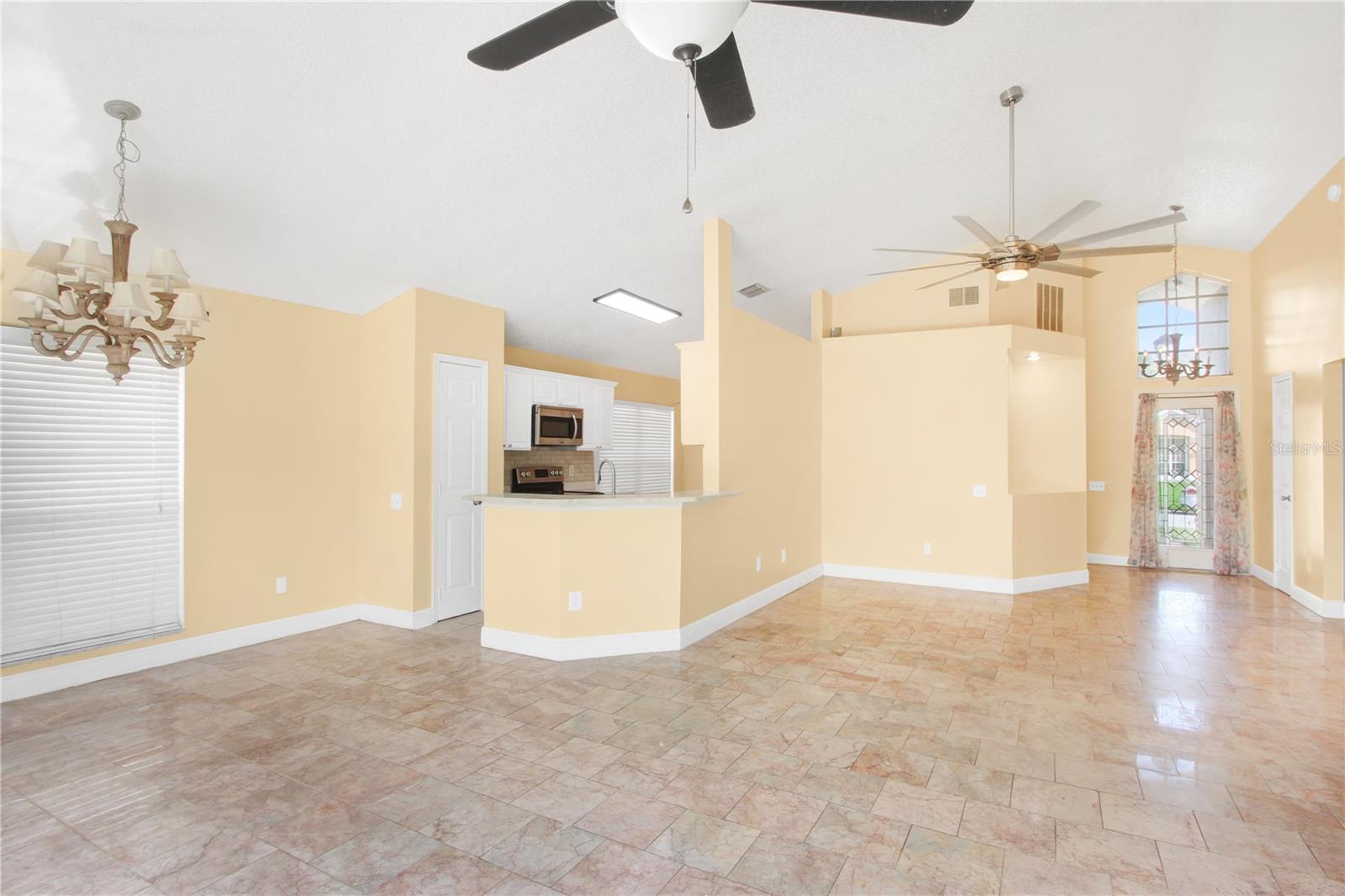 ALTAMONTE LANDING - Residential Lease