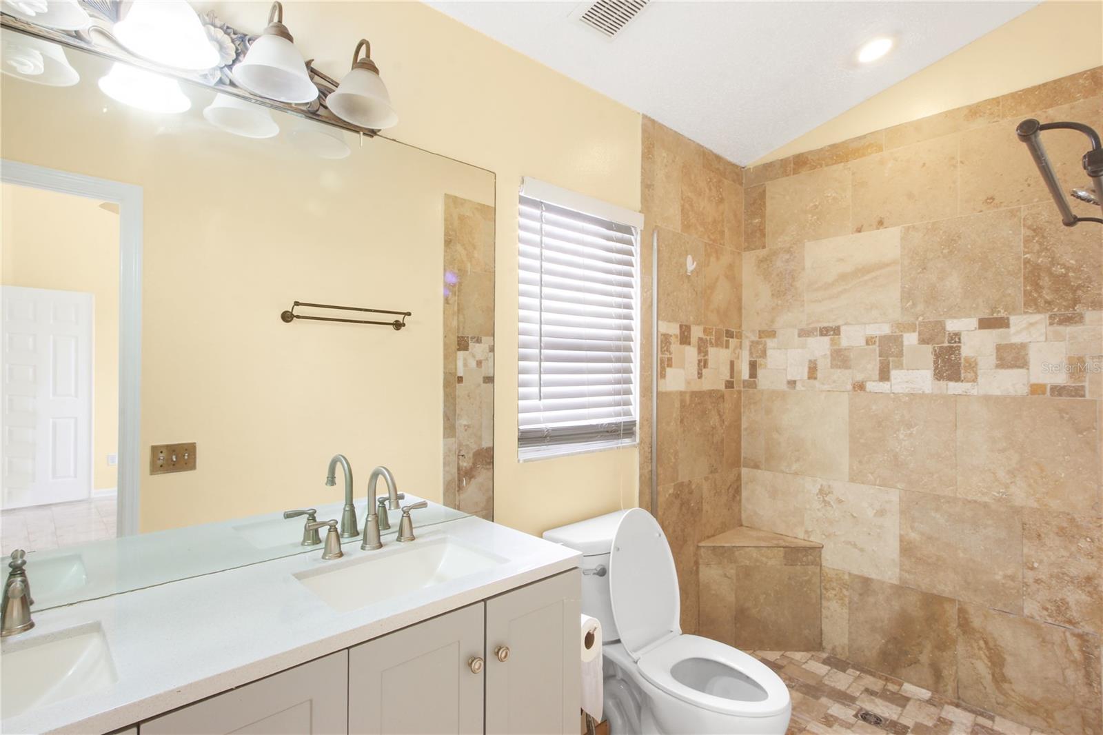 ALTAMONTE LANDING - Residential Lease