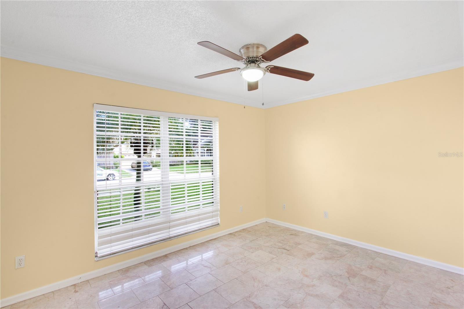 ALTAMONTE LANDING - Residential Lease
