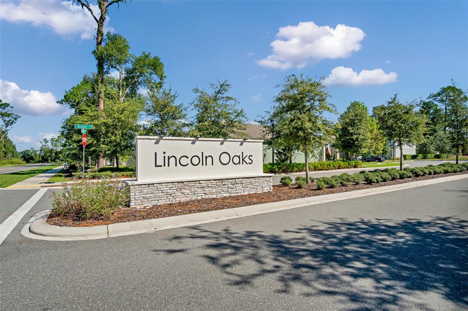 LINCOLN OAKS - Residential