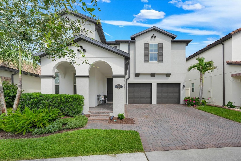 Photo of 8254 Procida Isle Lane, Windermere, FL 34786 (MLS # G5115289)