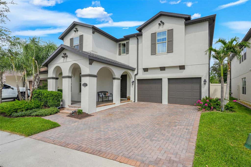 Photo of 8254 Procida Isle Lane, Windermere, FL 34786 (MLS # G5115289)