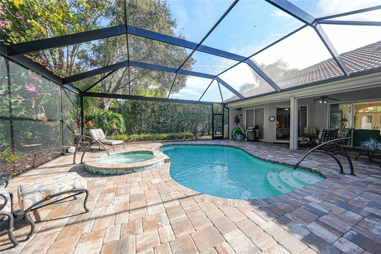 HAMMOCKS - Residential