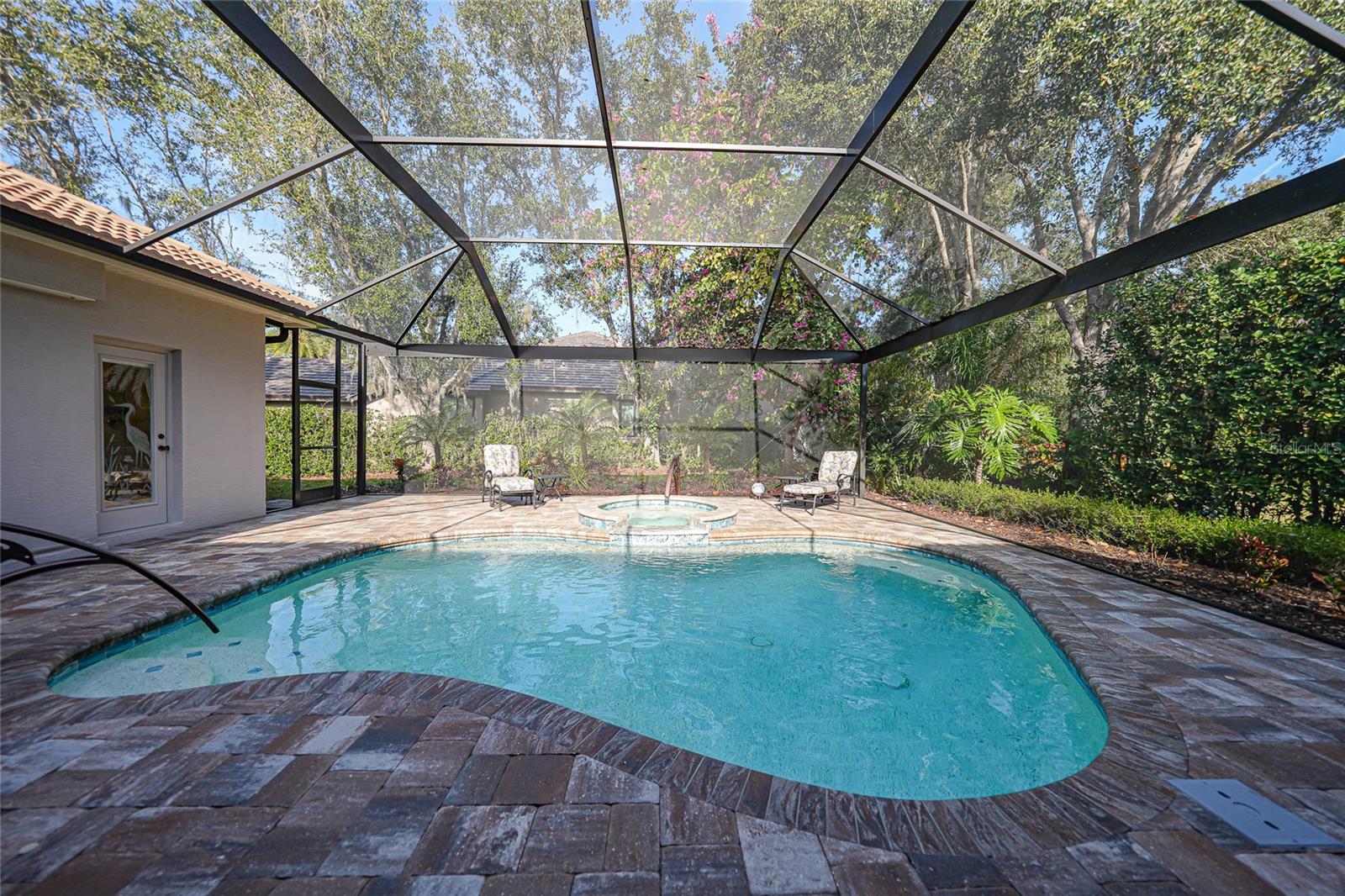 HAMMOCKS - Residential