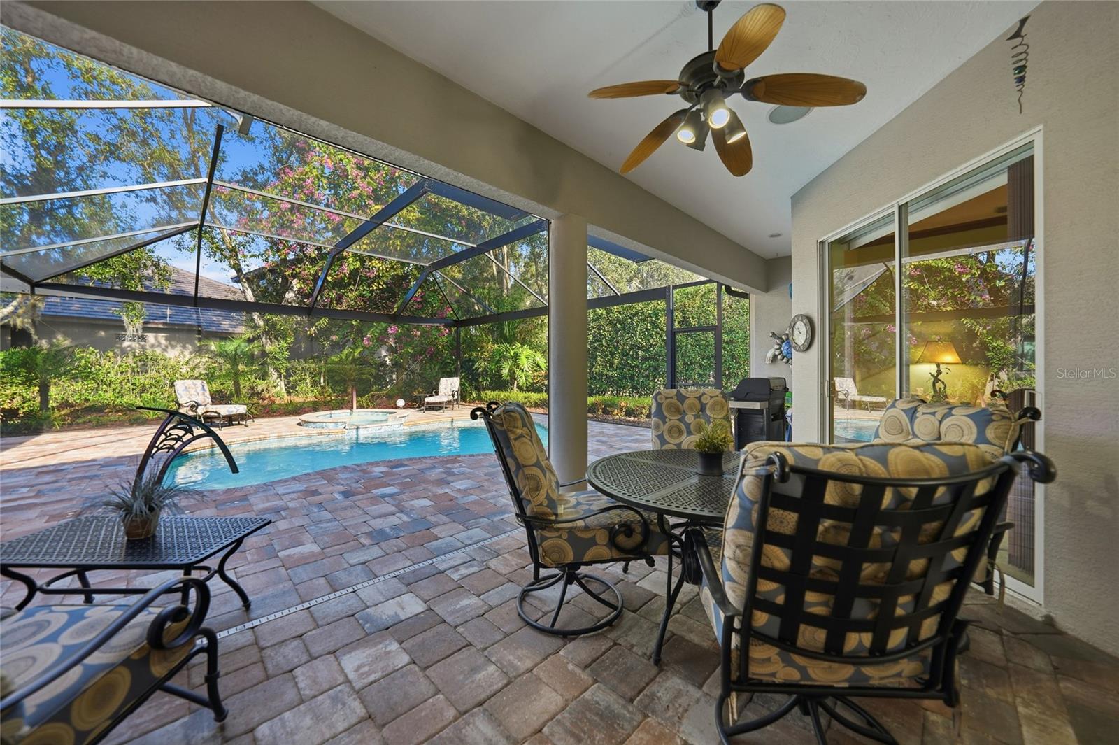 HAMMOCKS - Residential