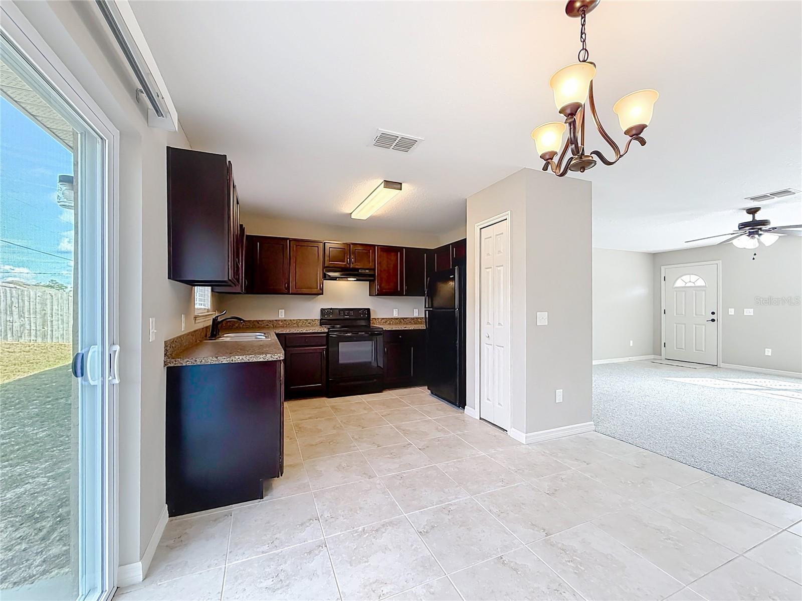 MARION OAKS UN 6 - Residential