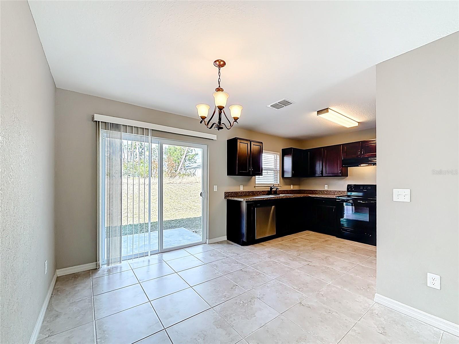 MARION OAKS UN 6 - Residential