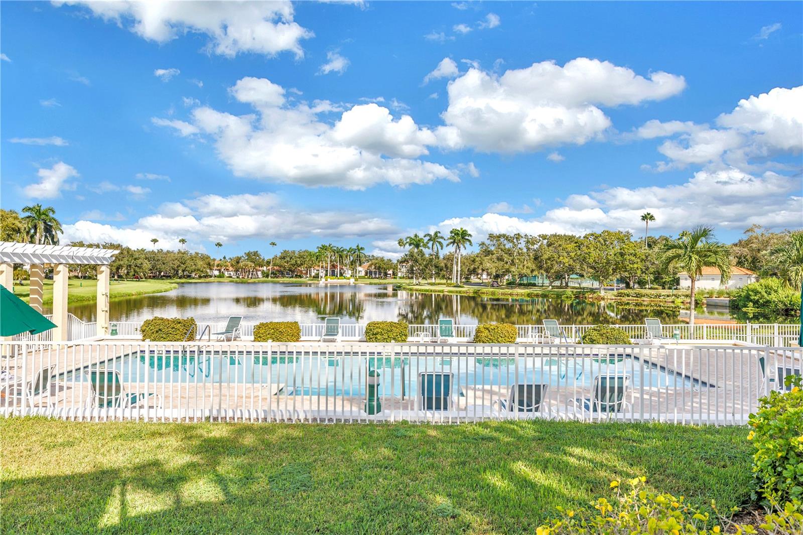 OSPREY POINTE AT DOLPHIN - Residential Lease