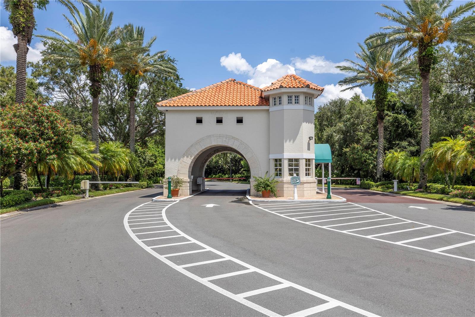 OSPREY POINTE AT DOLPHIN - Residential Lease