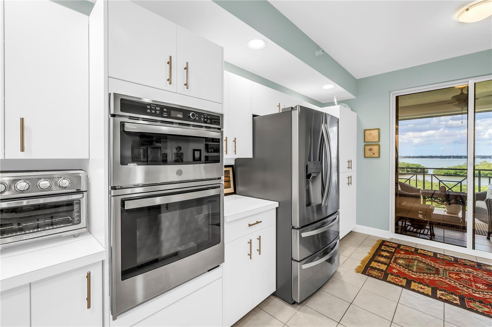 OSPREY POINTE AT DOLPHIN - Residential Lease