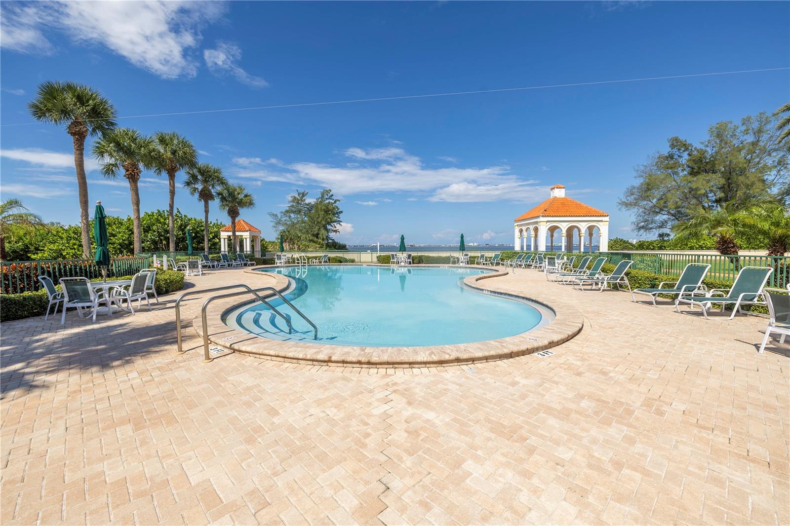 OSPREY POINTE AT DOLPHIN - Residential Lease
