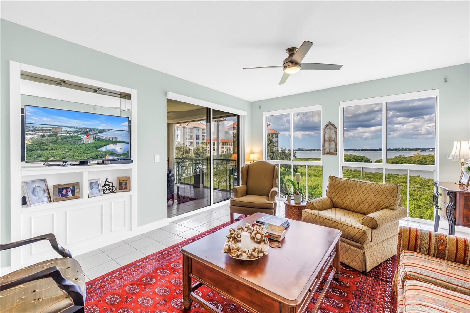 OSPREY POINTE AT DOLPHIN - Residential Lease