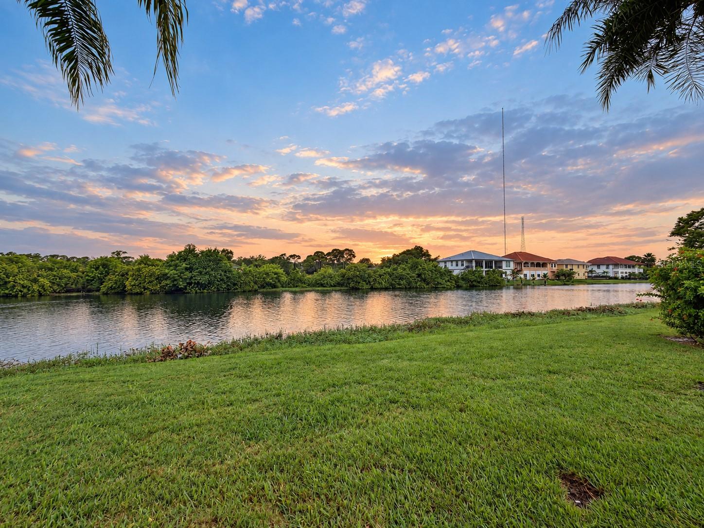 211 FERNWOOD CIRCLE 211