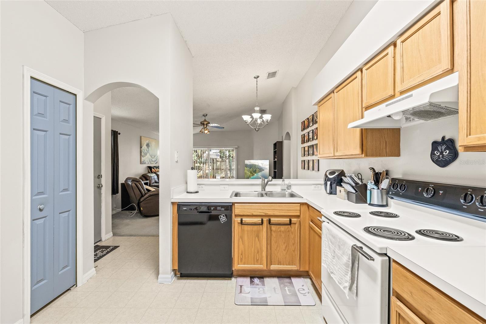 COUNTRY HILLS EAST UNIT 3 - Residential
