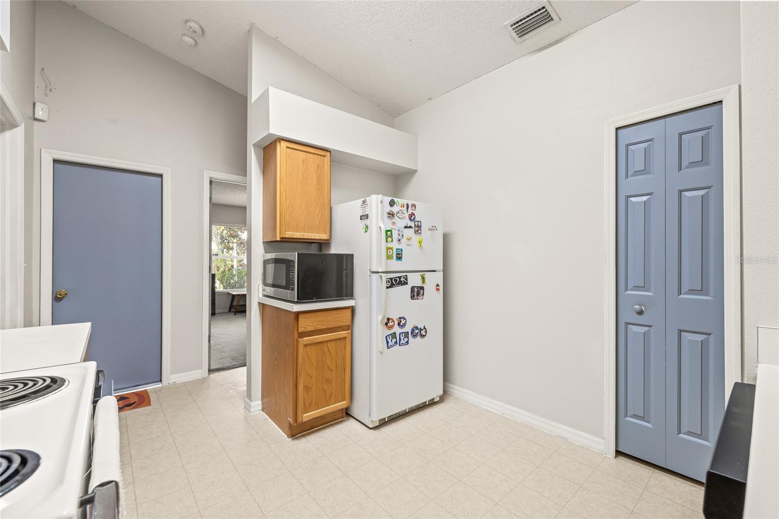 COUNTRY HILLS EAST UNIT 3 - Residential