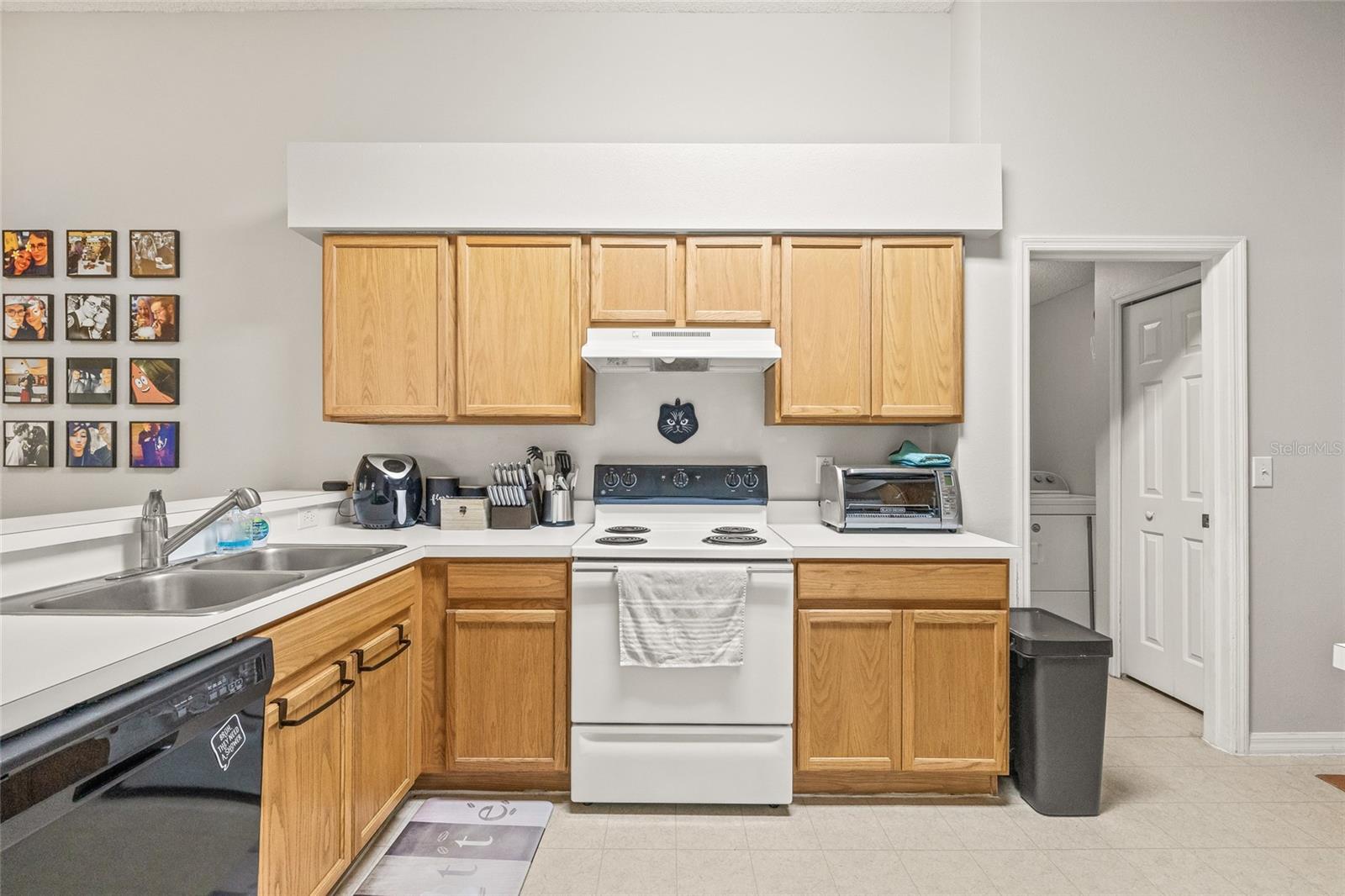 COUNTRY HILLS EAST UNIT 3 - Residential