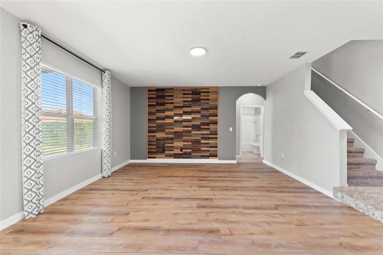 MAGNOLIA RIDGE - Residential