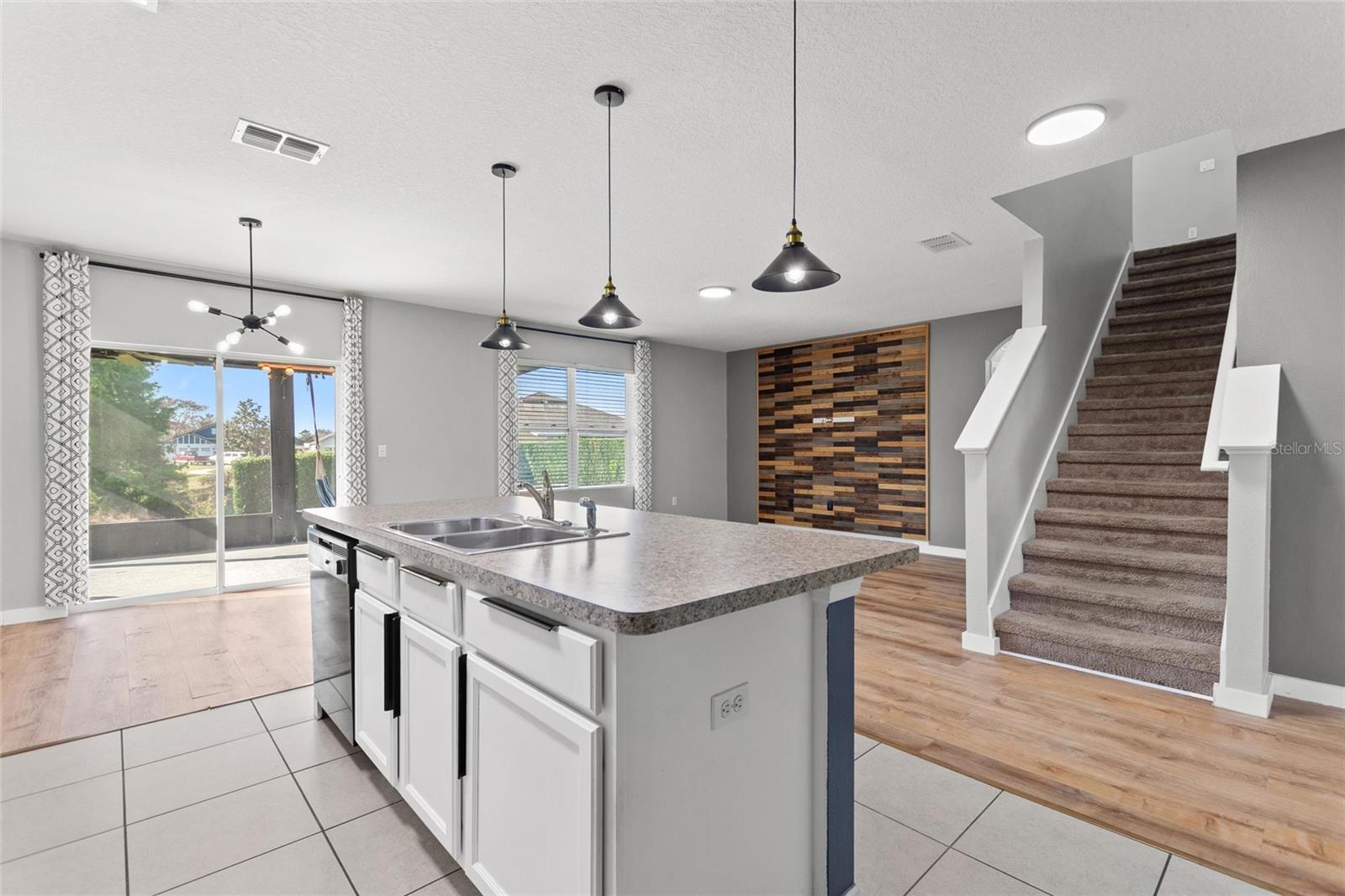 MAGNOLIA RIDGE - Residential