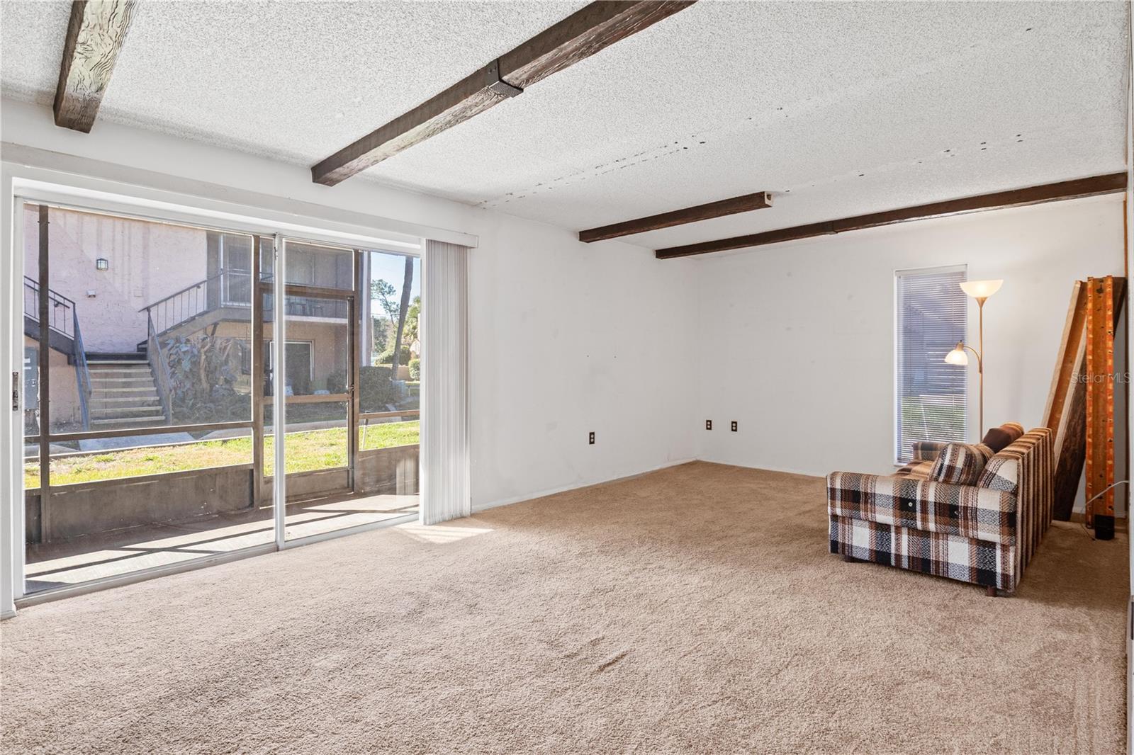 1166 PASEO DE LAS FLORES A