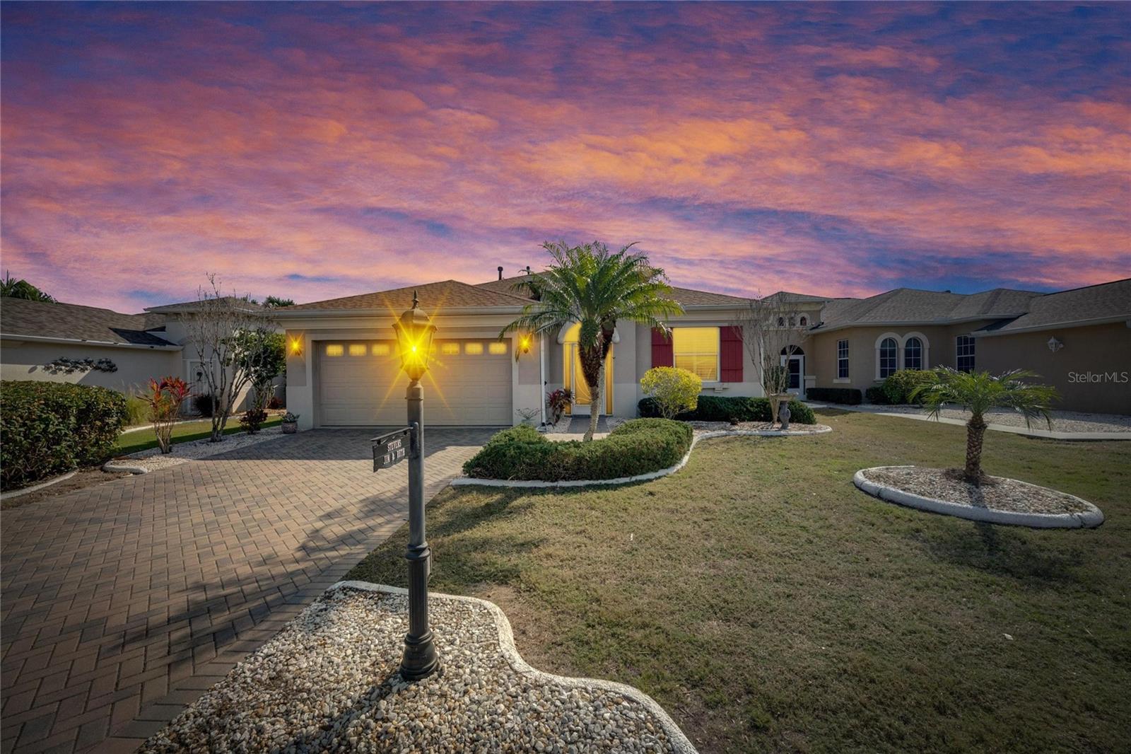 1004 REGAL MANOR WAY