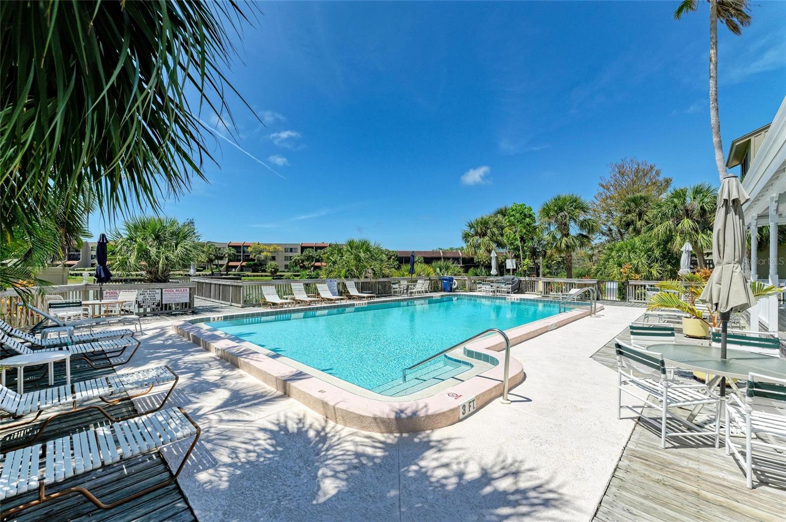 5395 LAKE ARROWHEAD TRAIL 24