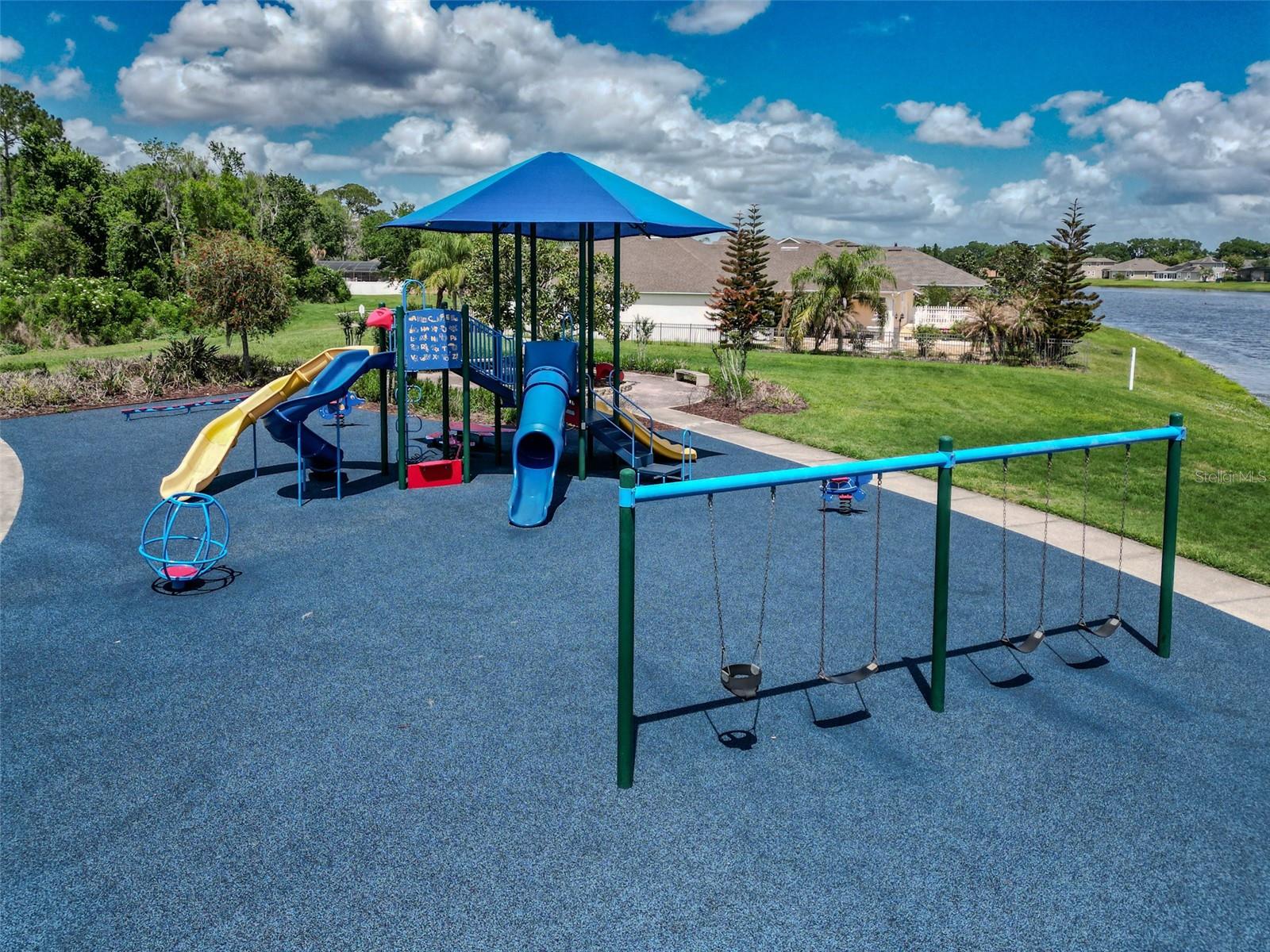 VISTA LAKES VLGS N-16 & N-17 WIN - Residential