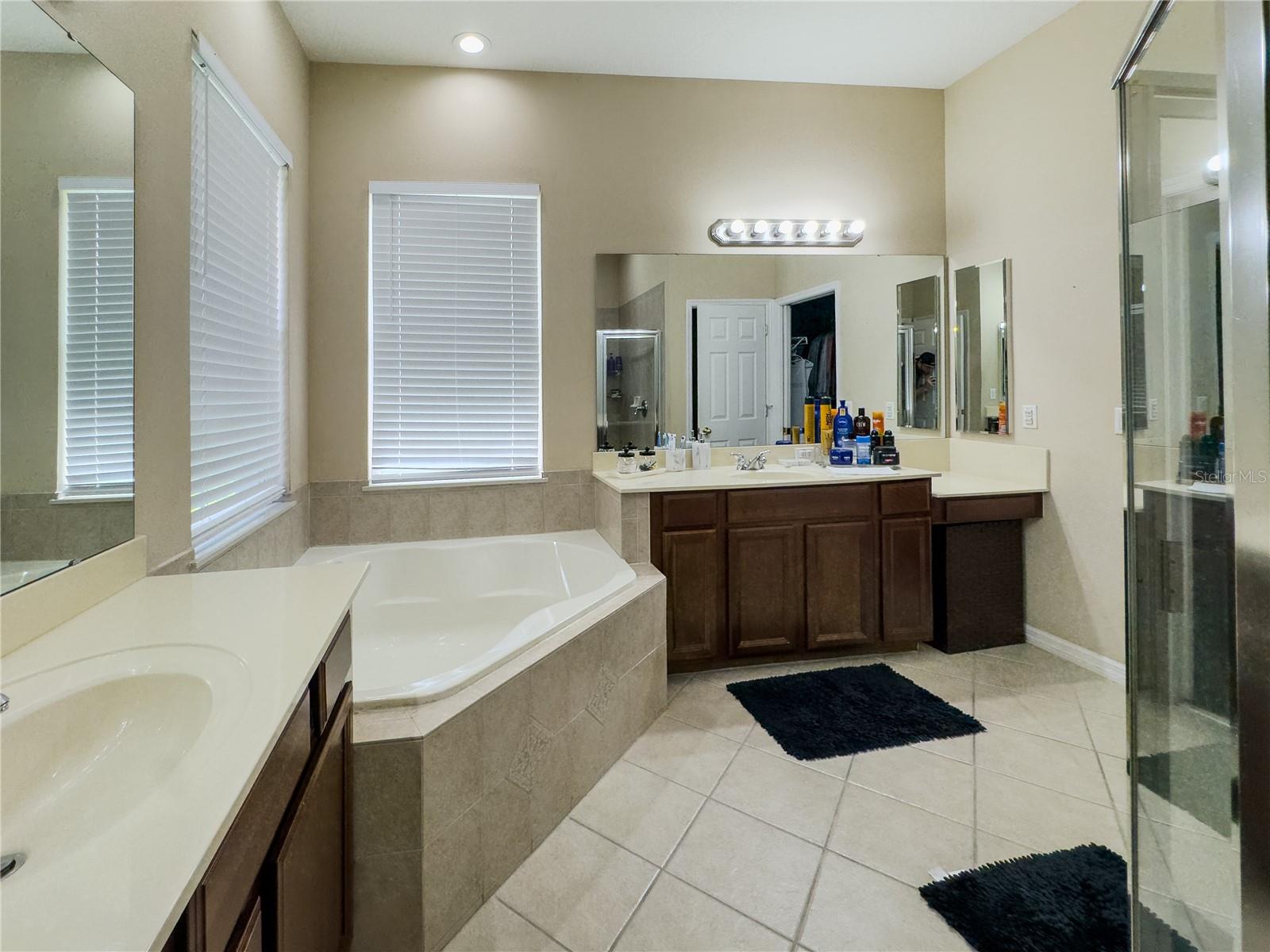 VISTA LAKES VLGS N-16 & N-17 WIN - Residential