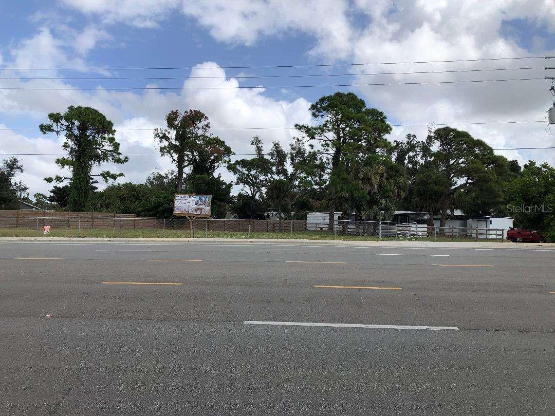 GROVELAND - Residential
